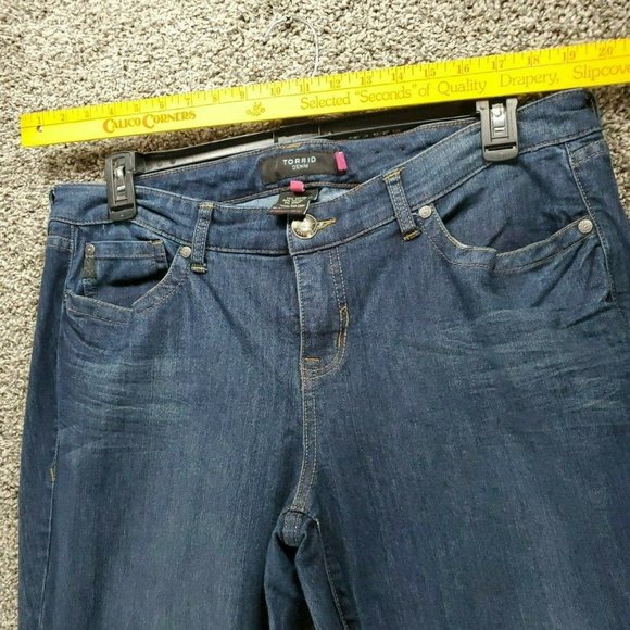 Torrid Women' Size 16 Relaxed Boot Bootcut Denim Stretch Blue Jeans - Picture 5 of 13